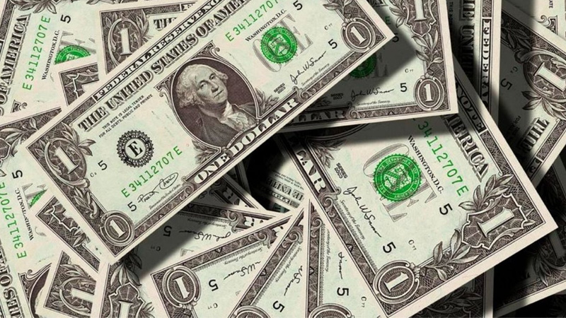  La caída del precio del dólar y la guerra de Trump contra la Reserva Federal llevaron a Alemania e Italia a decidir trasladar su oro de Nueva York. 